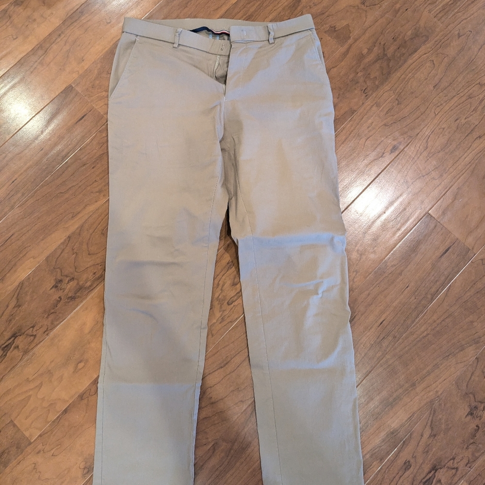 Tommy Hilfiger Khaki Pants 32x32